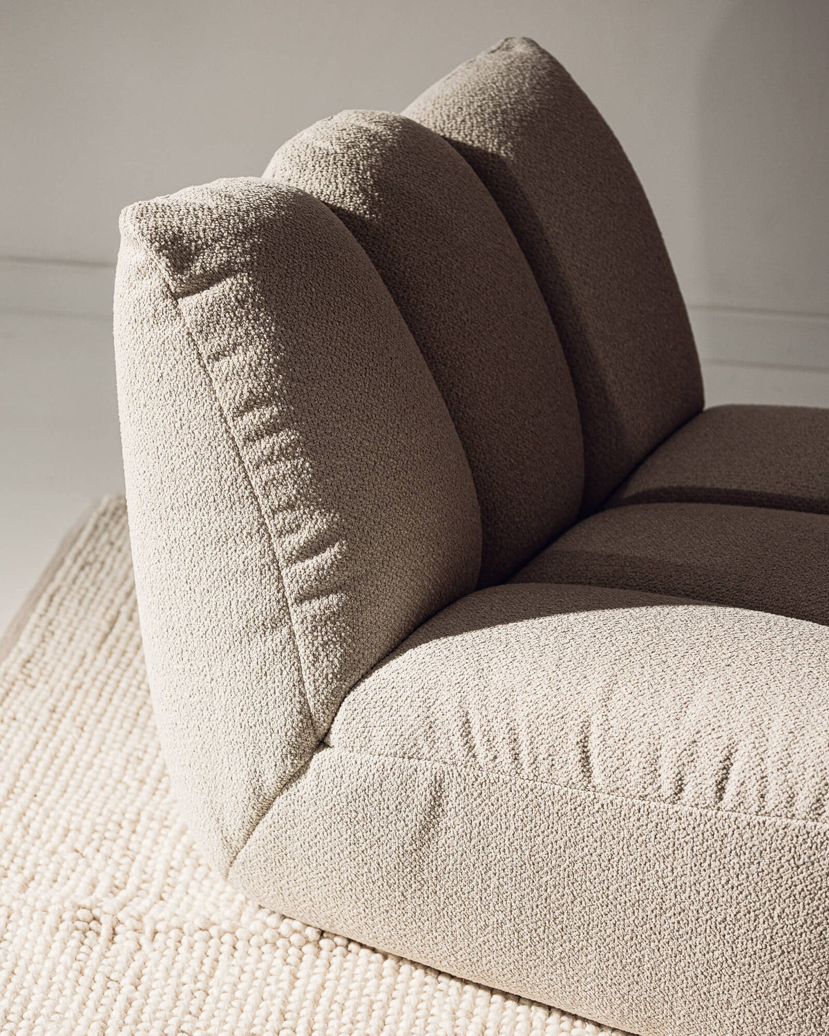 Bubo Armchair
