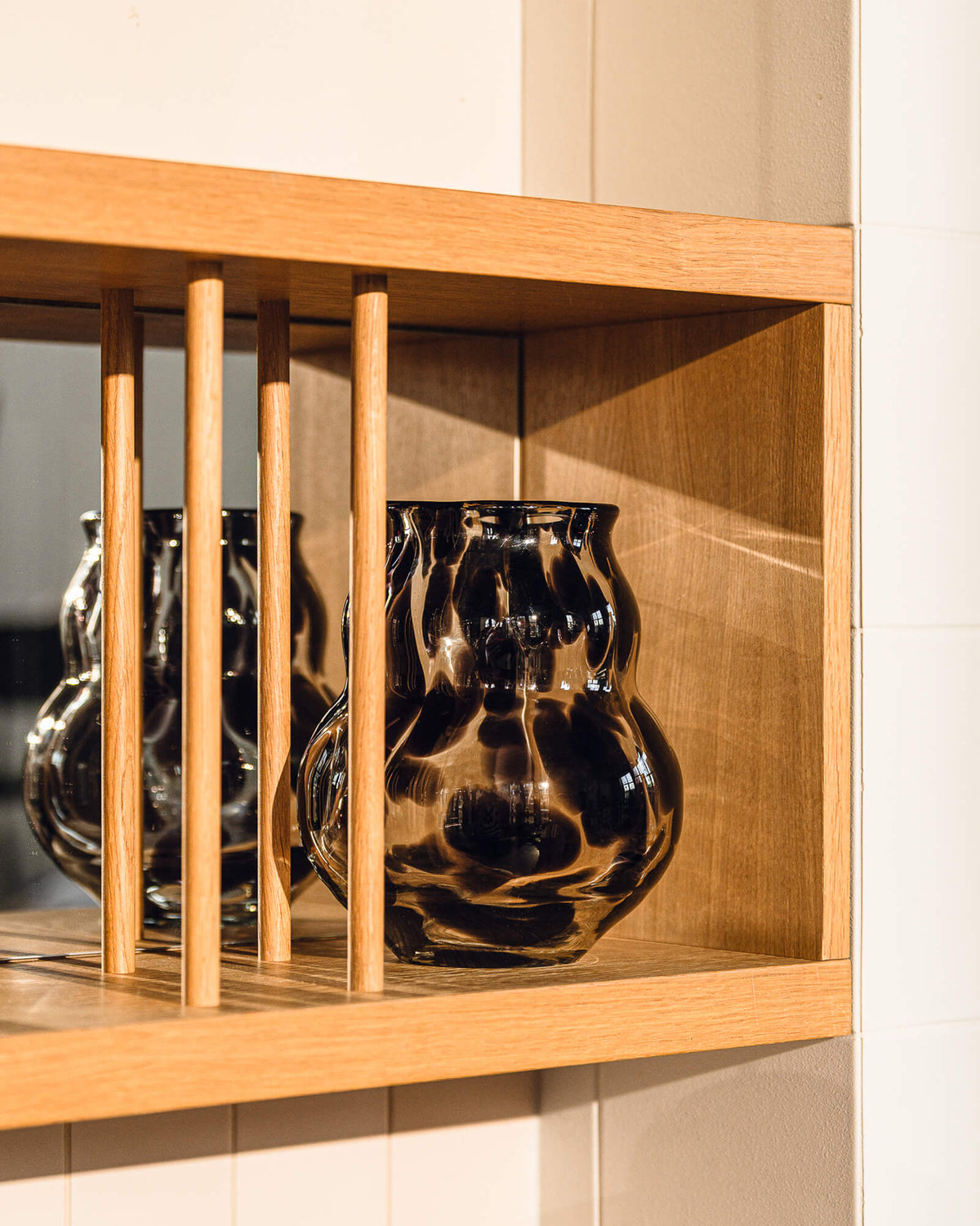Dam Vase