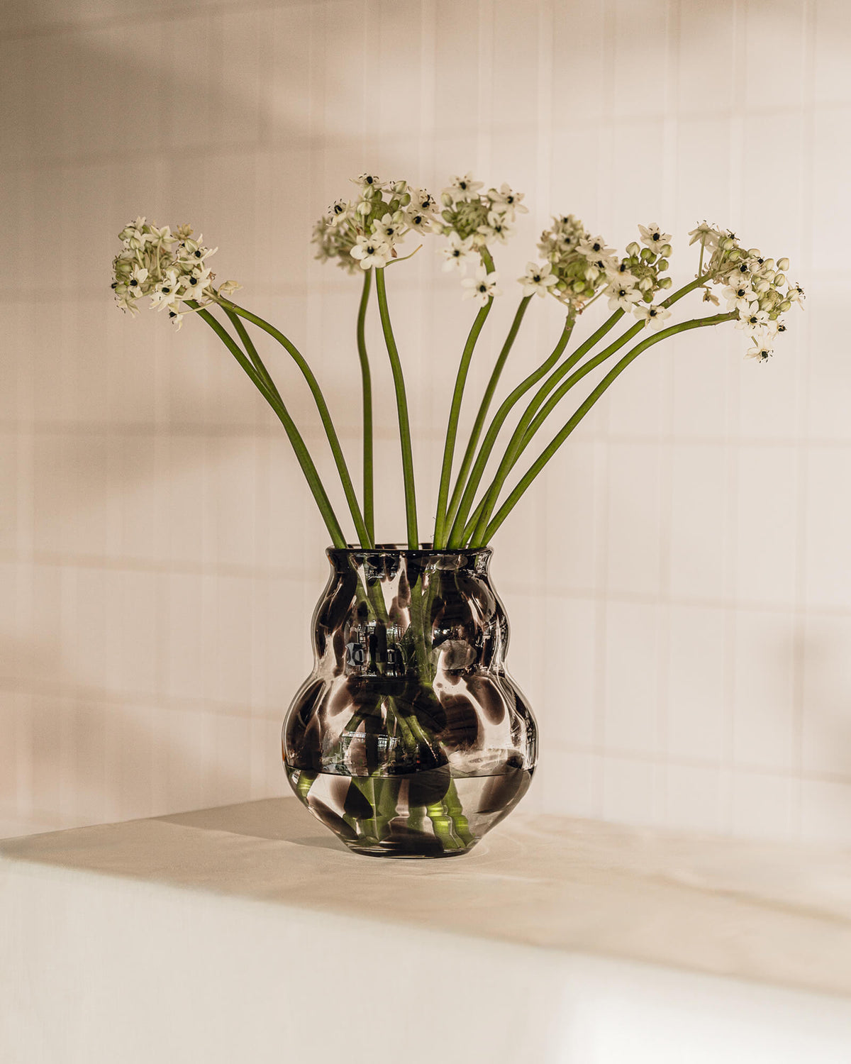 Dam Vase