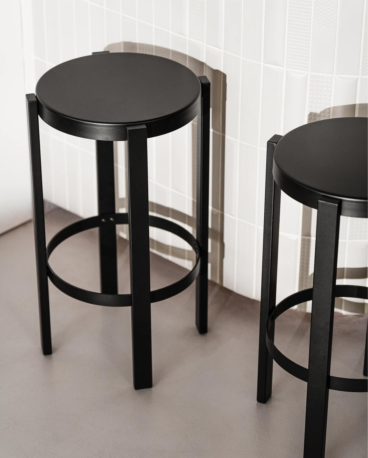 Doon Bar Stool - low