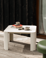 Fli Outdoor Coffee Table