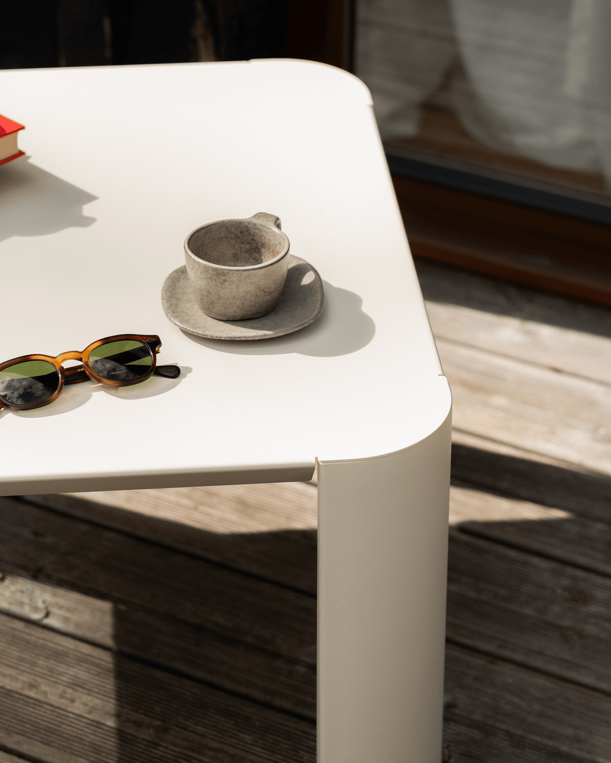 Fli Outdoor Coffee Table