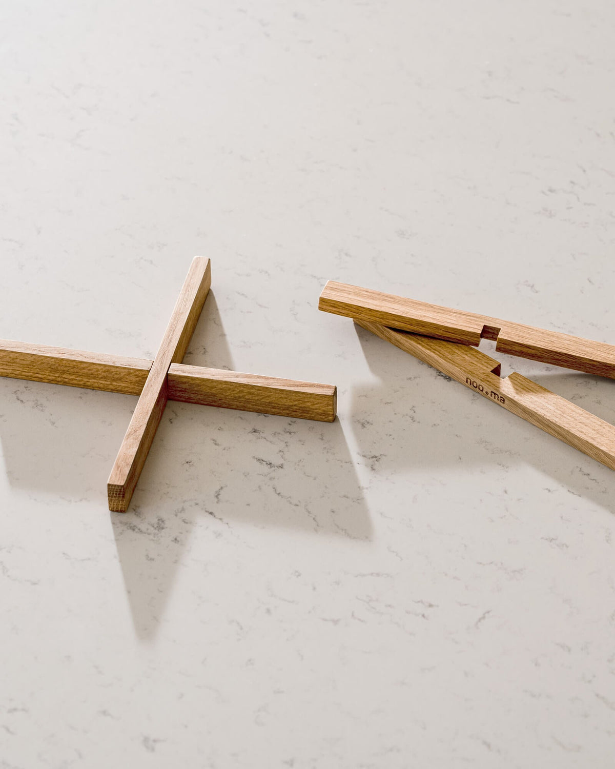 Iks Trivet