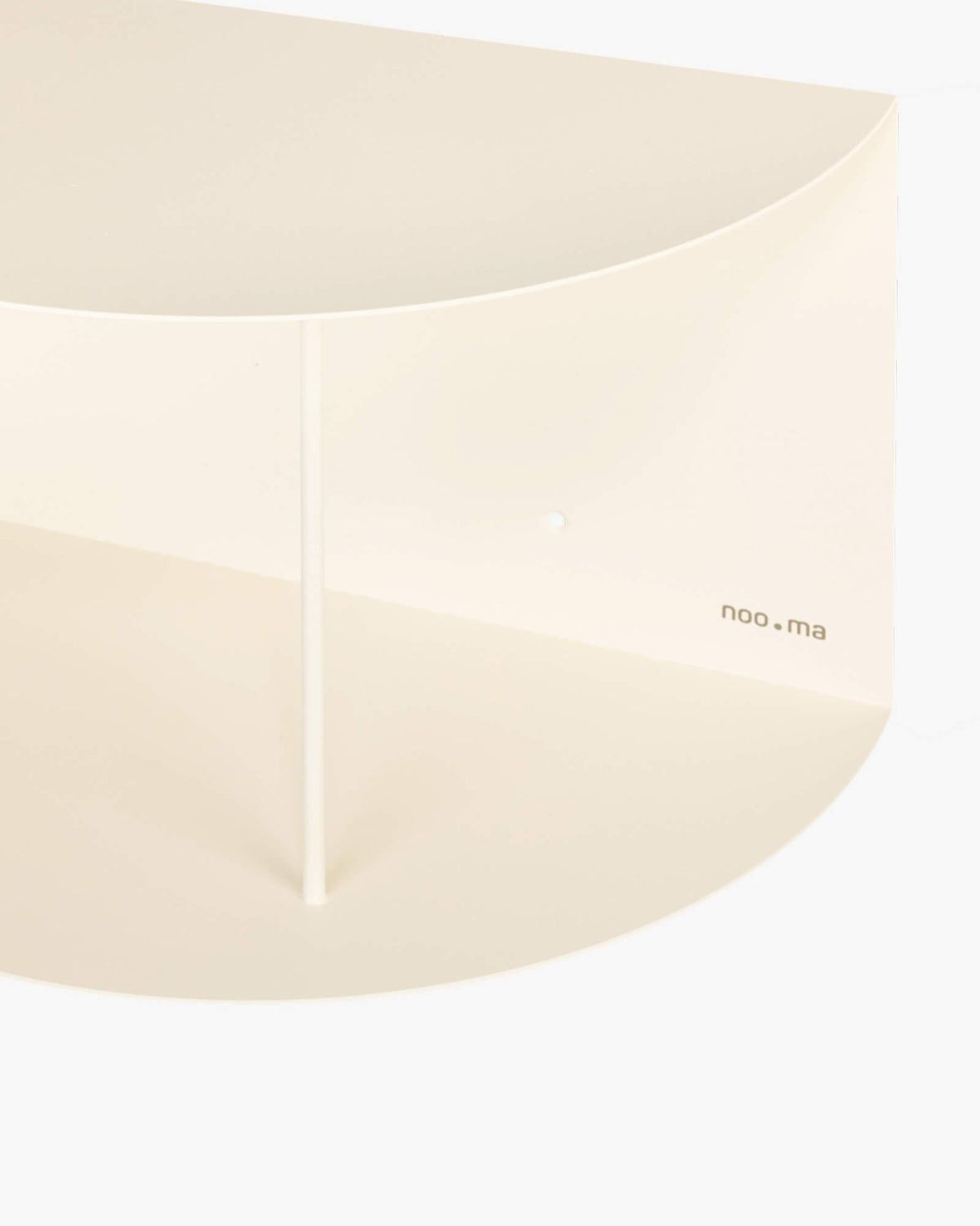Lina Shelf - short