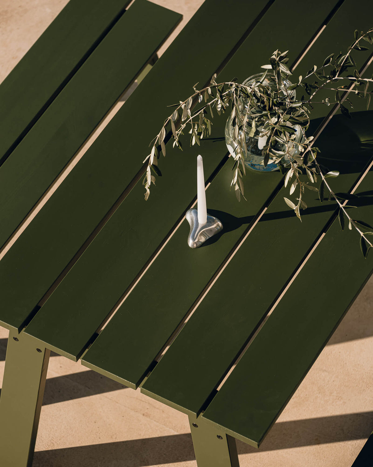 Navo Table