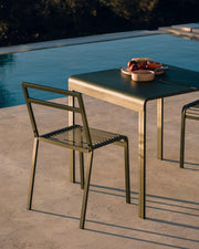 Oto Table