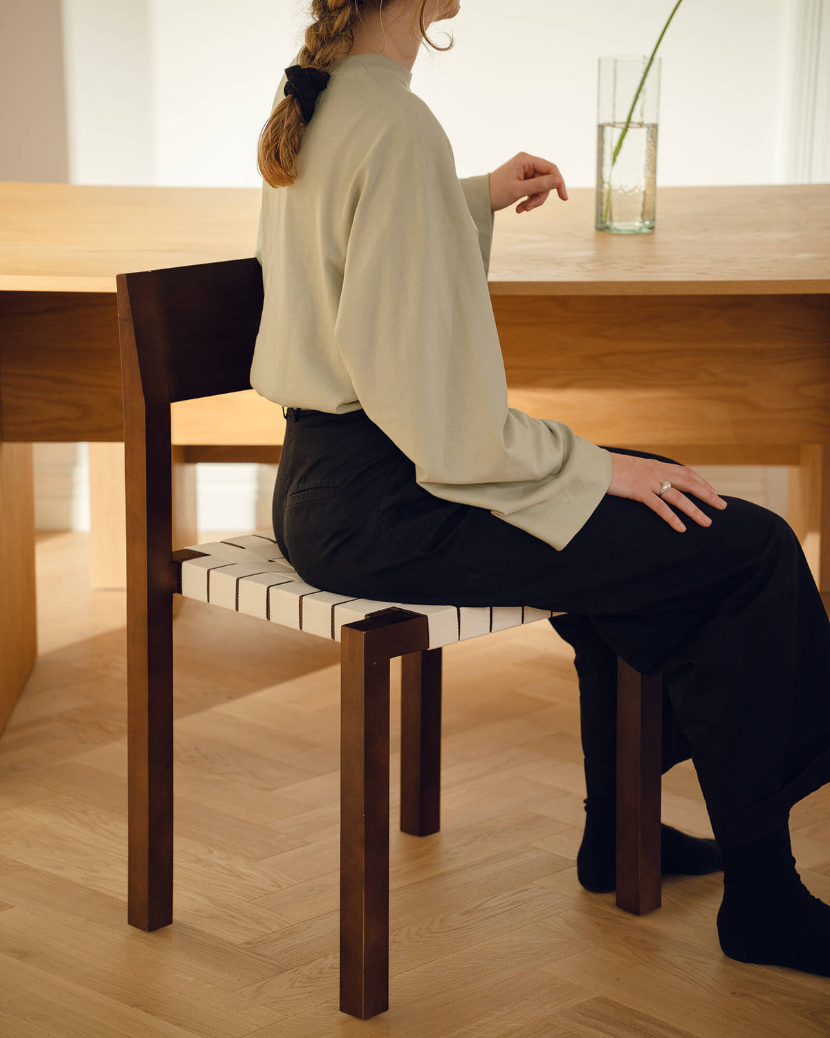 Toli Chair