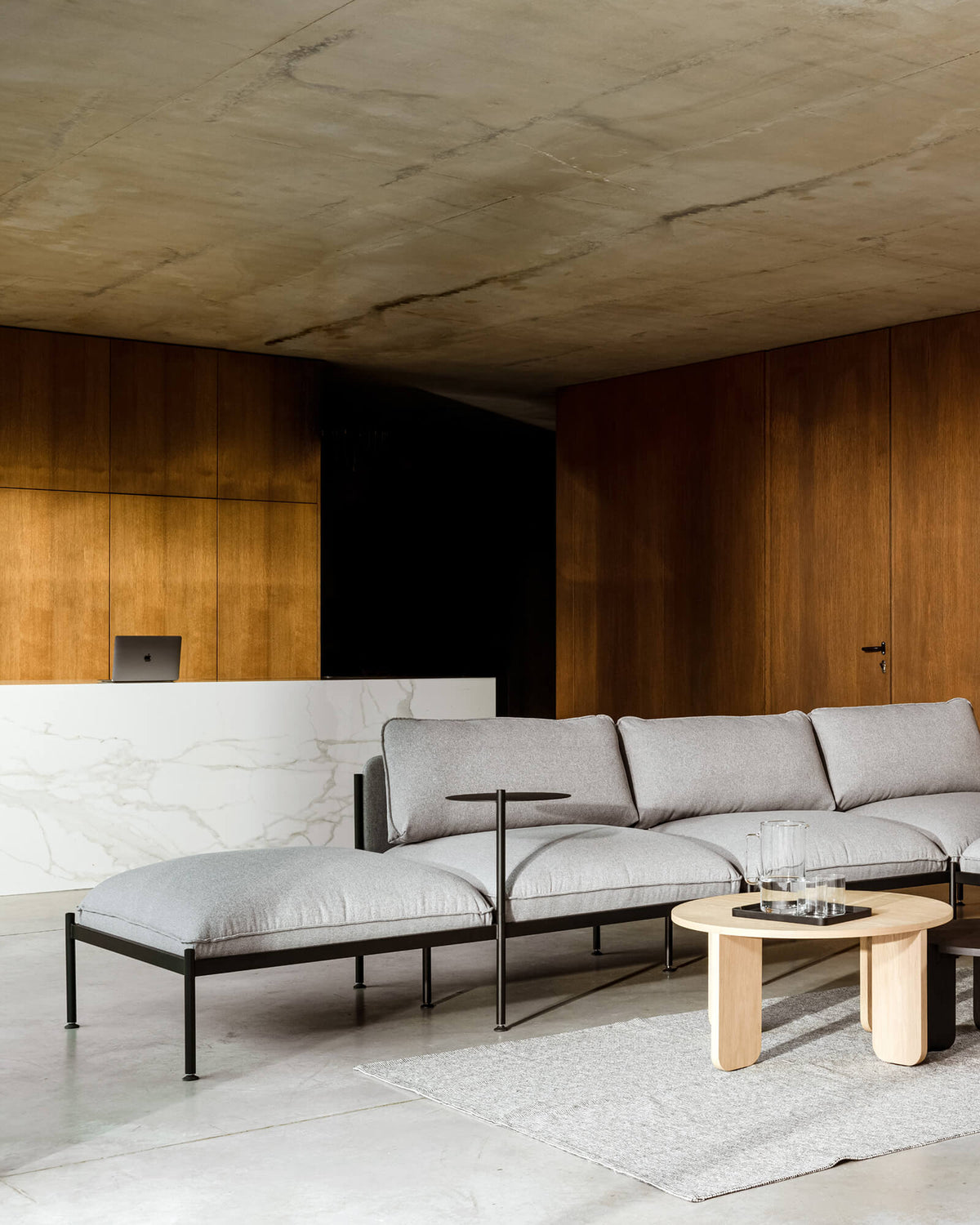 Toom Armchair