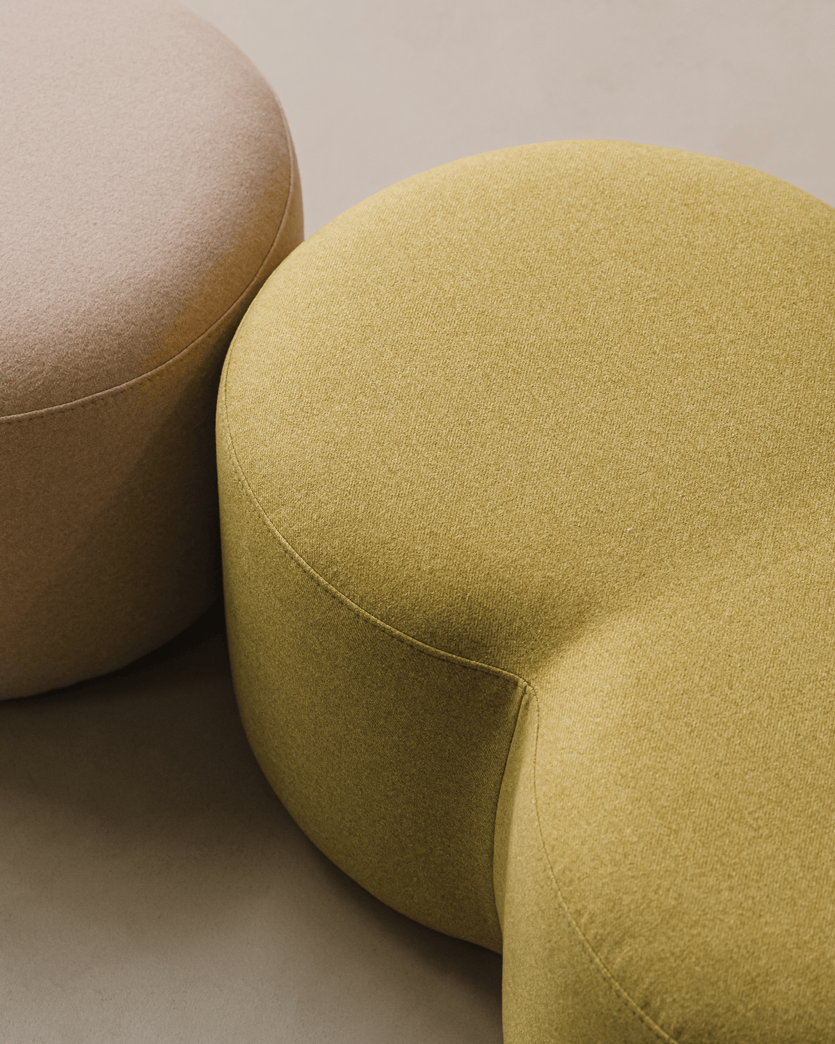 Umbo Pouf