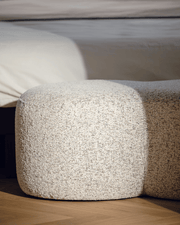 Umbo Pouf